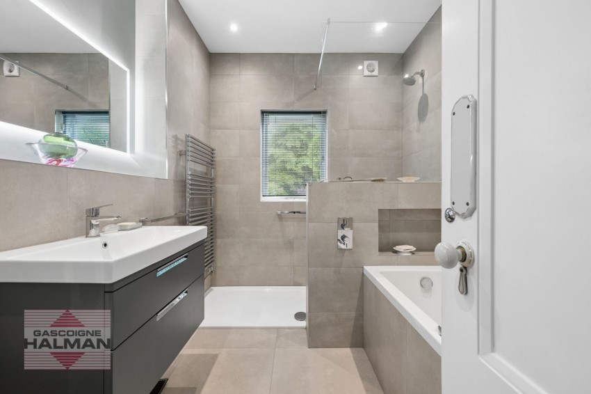 Images for Adlington Road, Wilmslow, SK9