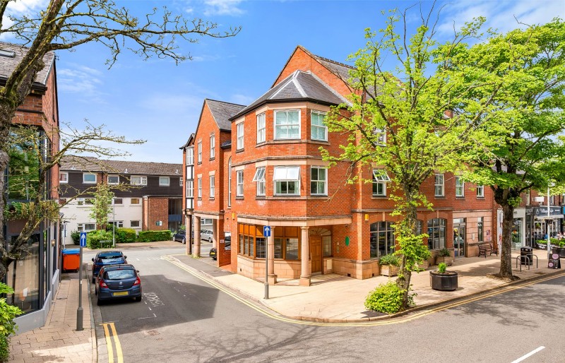 London Road, Alderley Edge, SK9