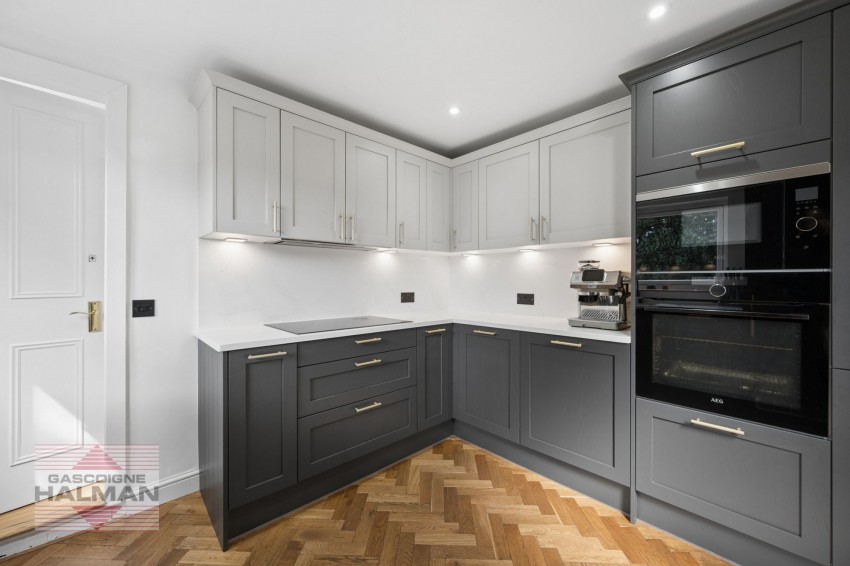Images for Cecil Avenue, Sale, M33