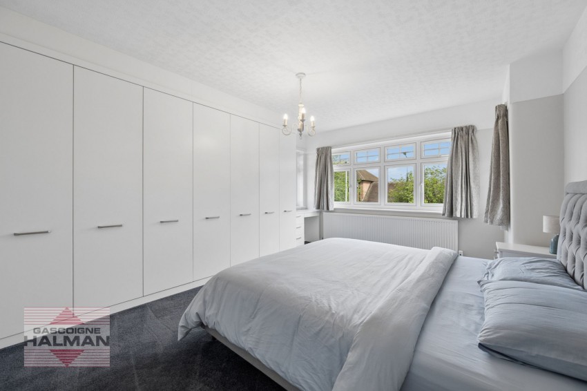 Images for Cecil Avenue, Sale, M33