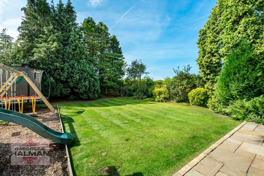 Images for Cecil Avenue, Sale, M33