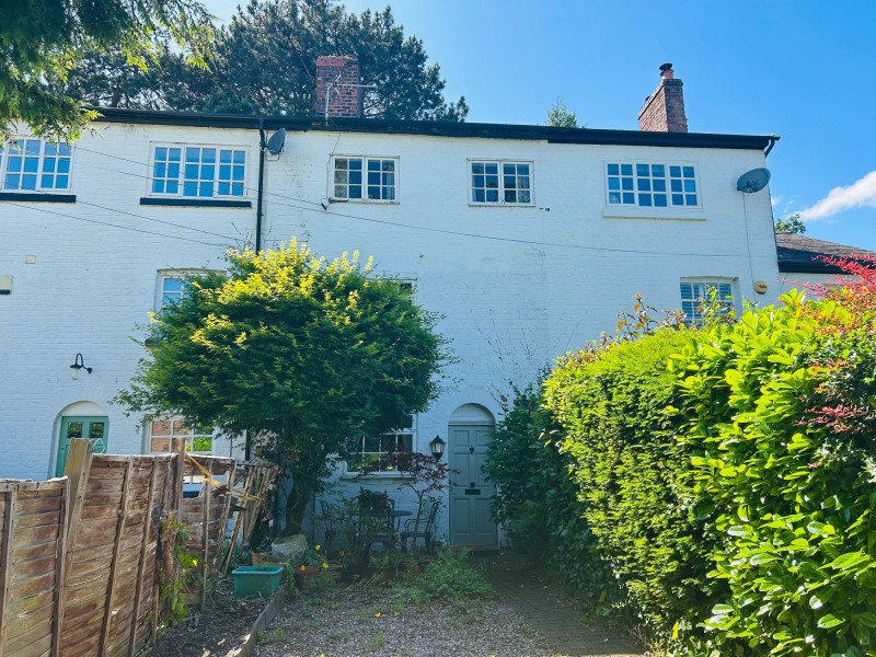 Arley Grove, Lymm, WA13