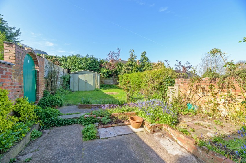 Images for Grove Bank, Helsby, WA6