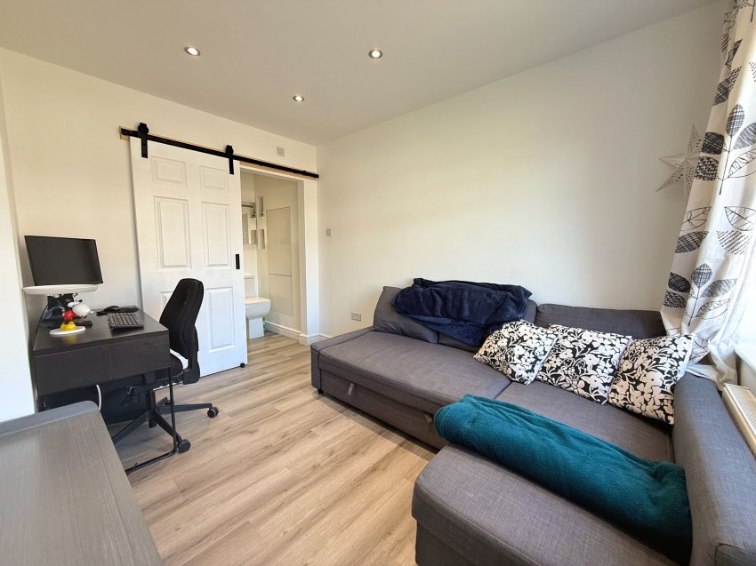 Images for Okehampton Crescent, Sale, M33