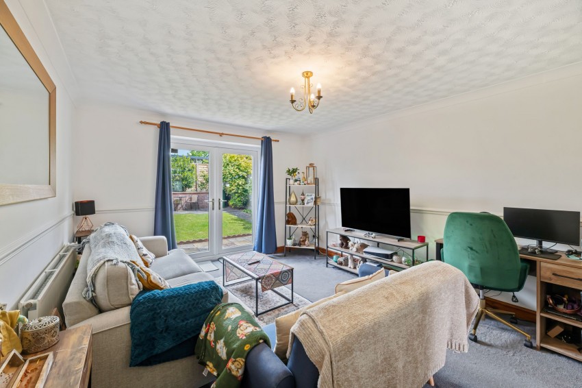 Images for Hawthorne Road, Frodsham, WA6