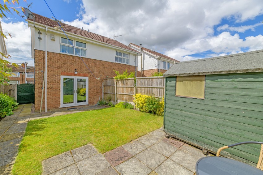 Images for Hawthorne Road, Frodsham, WA6