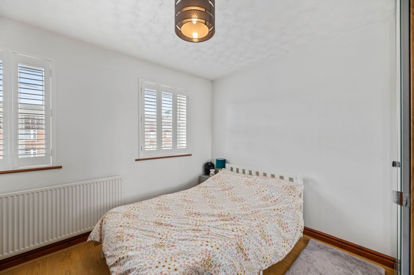 Images for Hawthorne Road, Frodsham, WA6