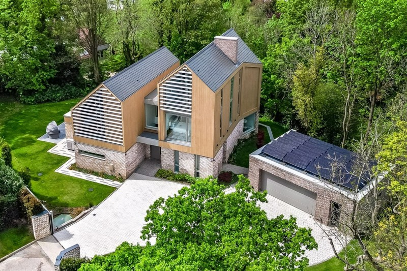 Heybridge Lane, Prestbury, SK10