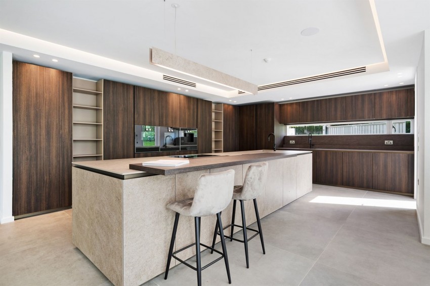 Images for Heybridge Lane, Prestbury, SK10