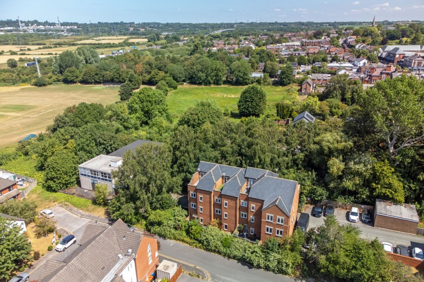 Images for Hill View Mews, Frodsham, WA6