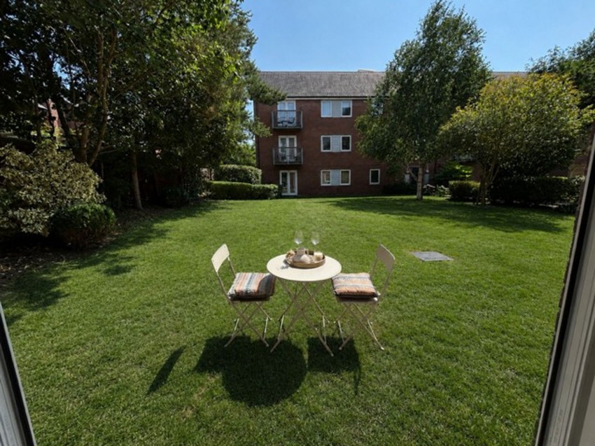 Images for 33 Highmarsh Crescent, West Didsbury, M20