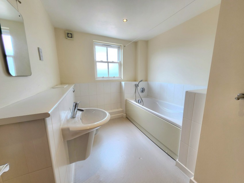 Images for Jodrell Drive, Grappenhall, WA4