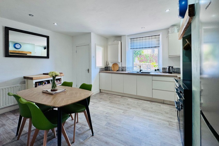 Images for Moorfield Terrace, Hollingworth, SK14