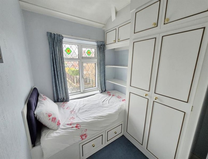 Images for Rosslyn Grove, Timperley, WA15