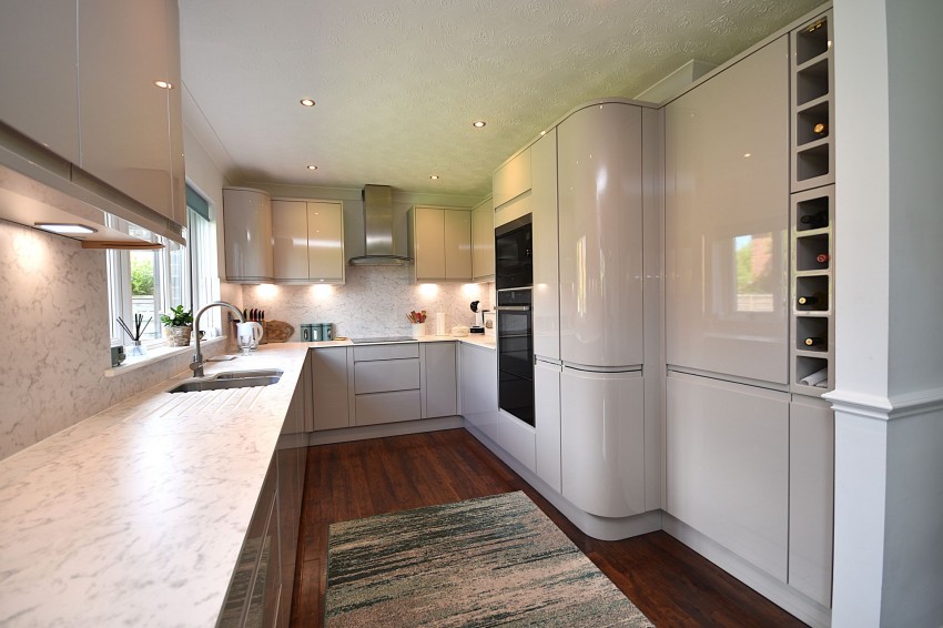 Images for Farmfield Drive, Macclesfield, SK10