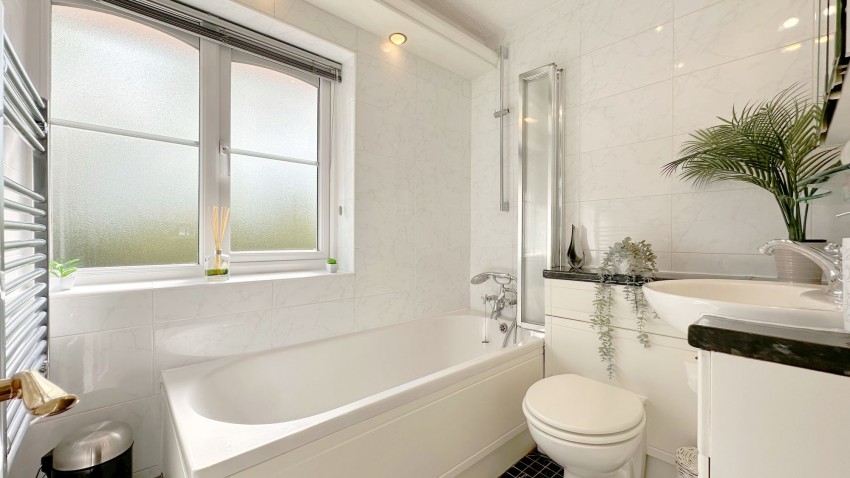 Images for Woodside Lane, Poynton, SK12