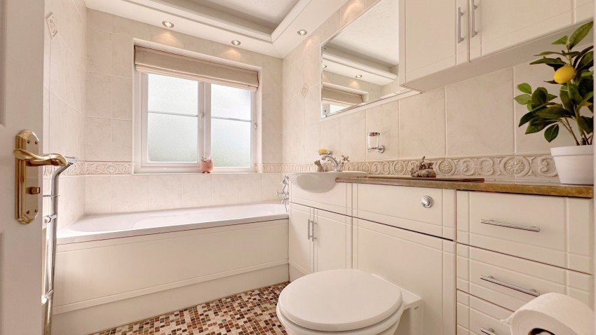 Images for Woodside Lane, Poynton, SK12