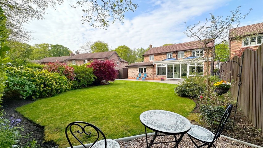 Images for Woodside Lane, Poynton, SK12