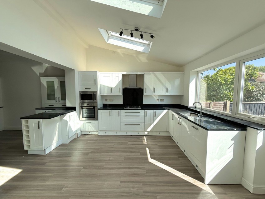 Images for Avonlea Road, Sale, M33