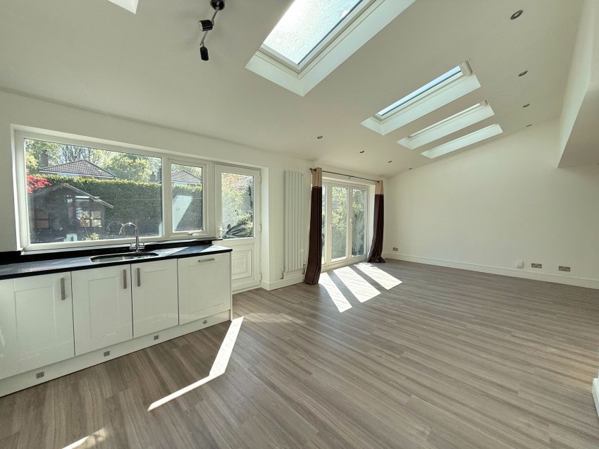Images for Avonlea Road, Sale, M33