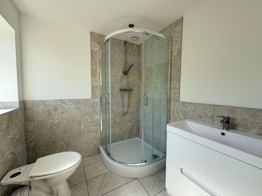 Images for Avonlea Road, Sale, M33