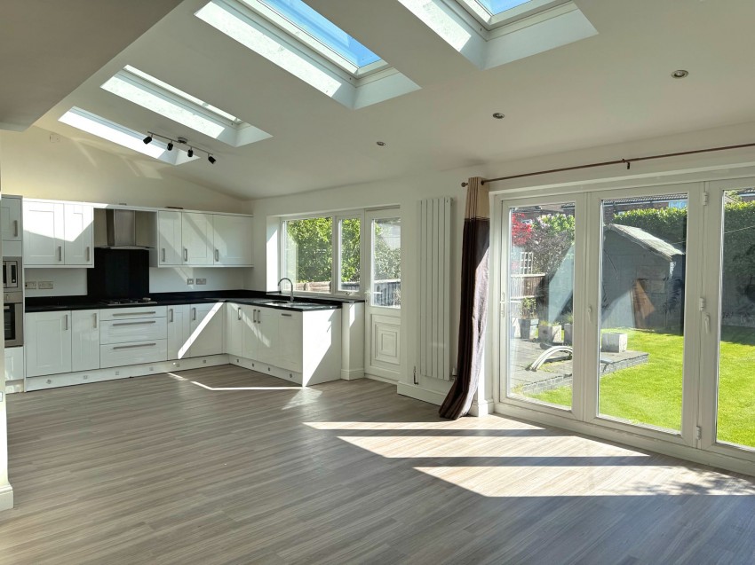 Images for Avonlea Road, Sale, M33