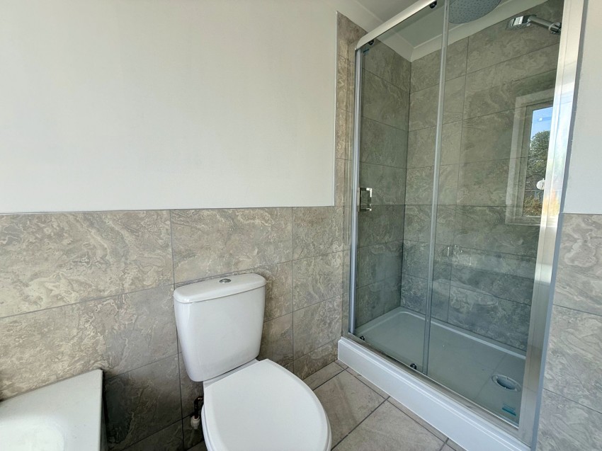 Images for Avonlea Road, Sale, M33