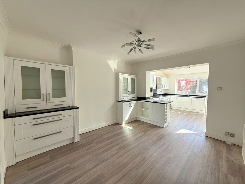 Images for Avonlea Road, Sale, M33