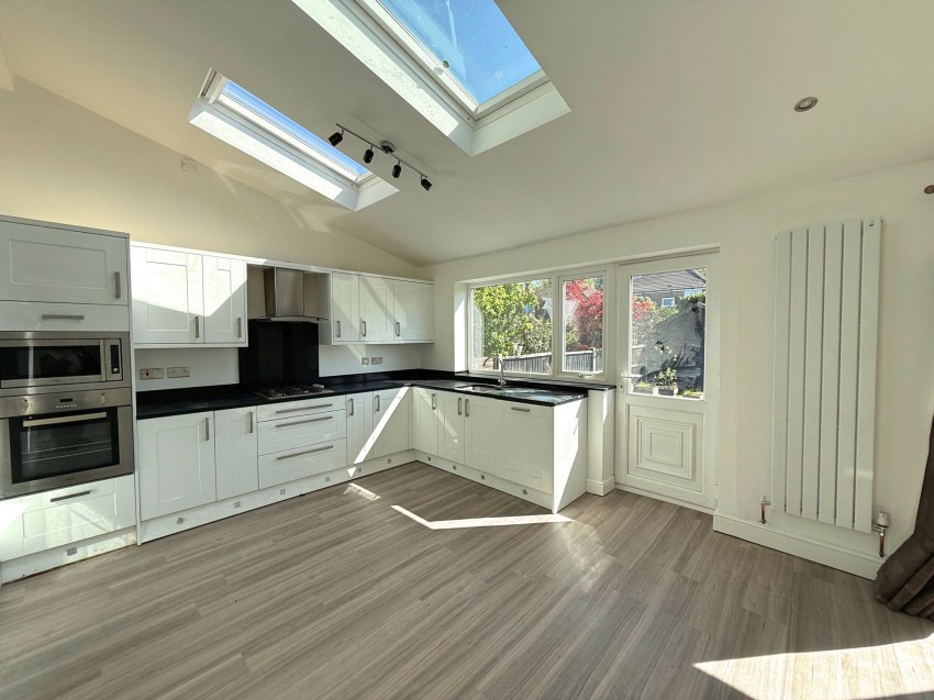 Images for Avonlea Road, Sale, M33