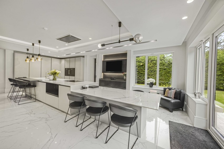 Images for Bollinway, Hale, WA15