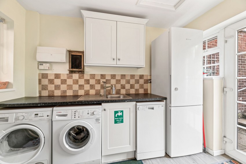 Images for Red Lane, Frodsham, WA6