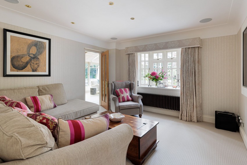 Images for Moss Lane, Manley, WA6