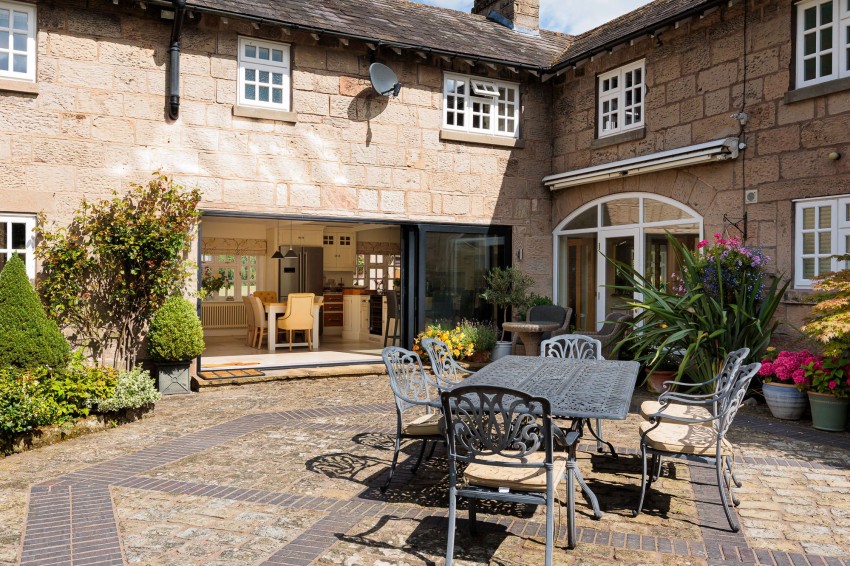 Images for Moss Lane, Manley, WA6