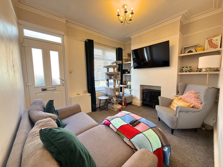 Images for Eaton Road, Sale, M33