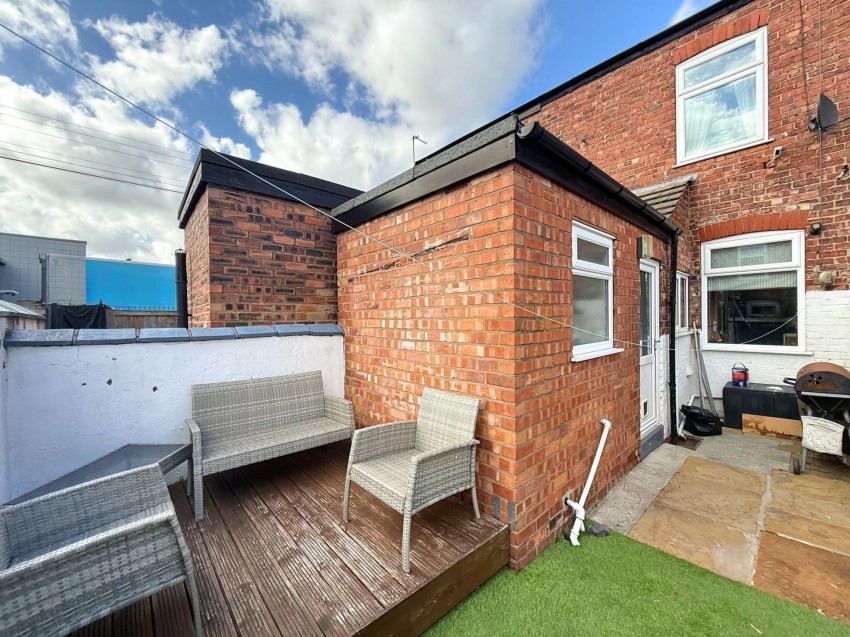 Images for Eaton Road, Sale, M33