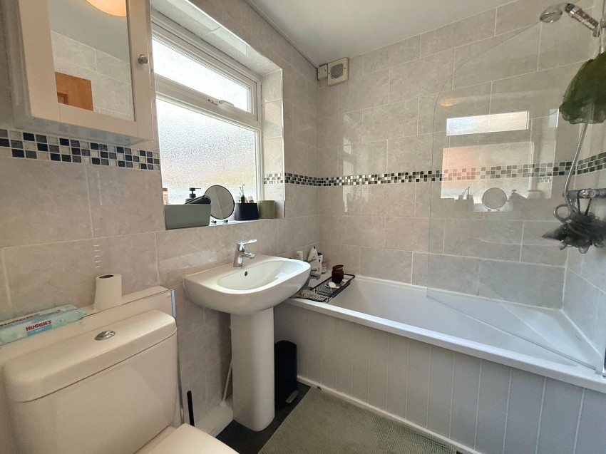Images for Eaton Road, Sale, M33