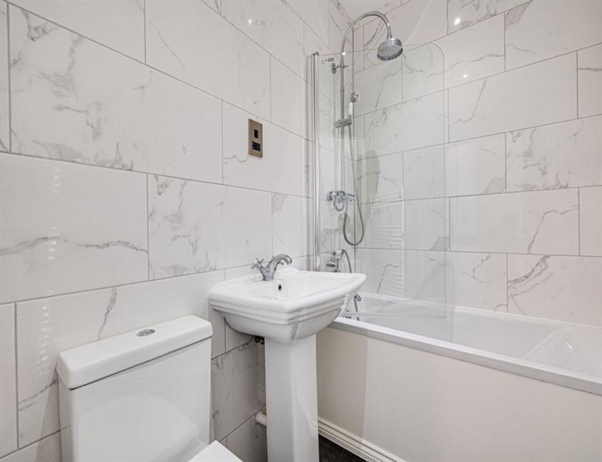 Images for Greysfield House, Ferma Lane, CH3