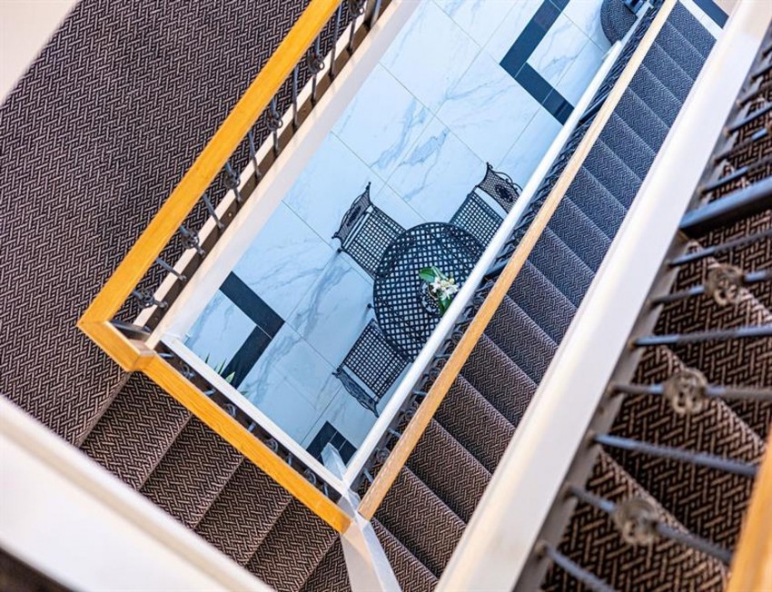 Images for Greysfield House, Ferma Lane, CH3