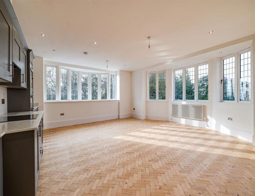 Images for Greysfield House, Ferma Lane, CH3