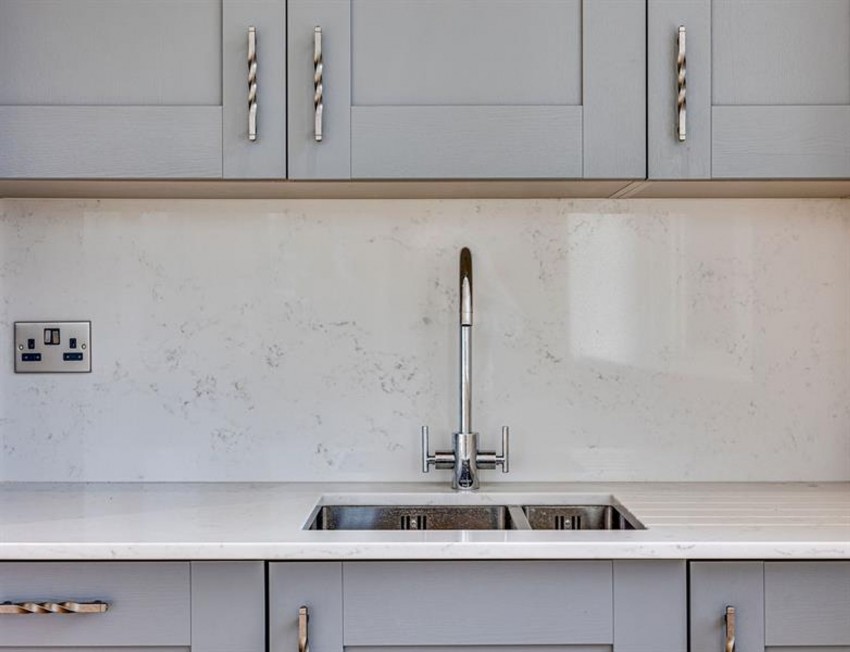 Images for Greysfield House, Ferma Lane, CH3