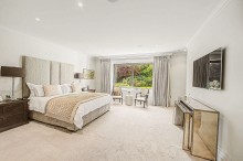Images for Broadway, Hale, WA15