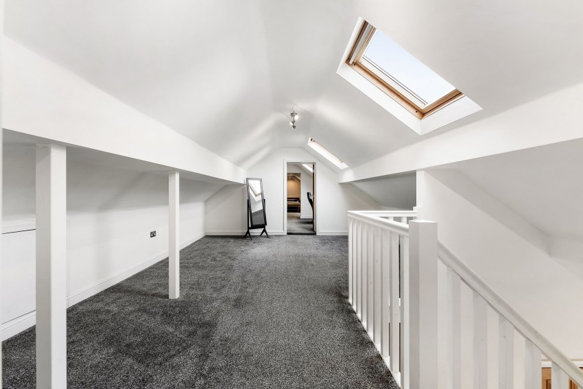 Images for Andertons Lane, Henbury, SK11