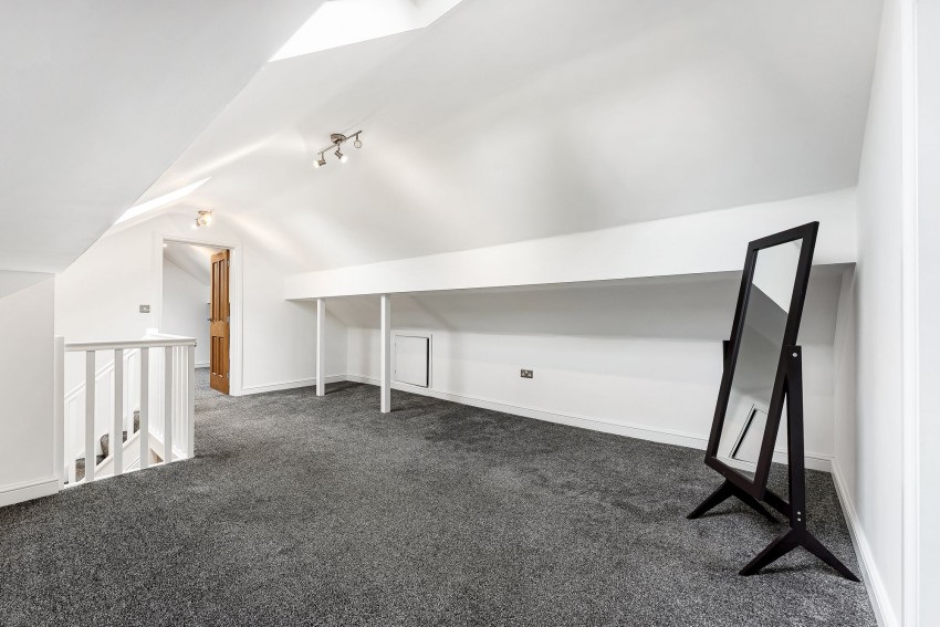 Images for Andertons Lane, Henbury, SK11