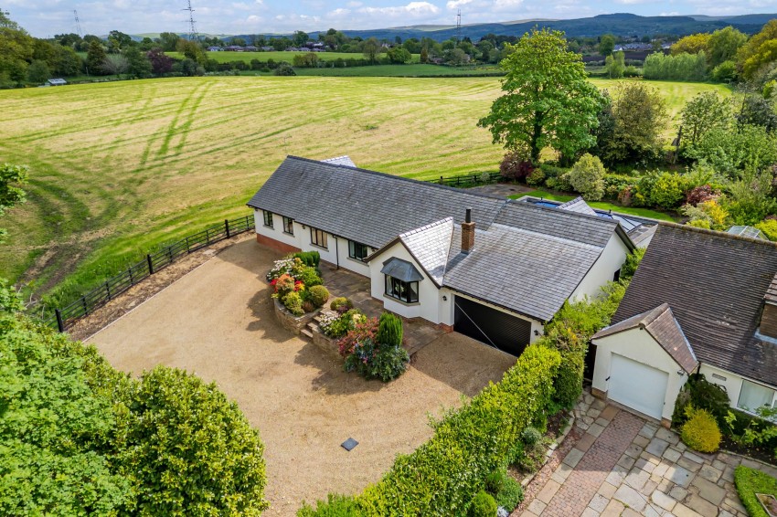 Images for Andertons Lane, Henbury, SK11