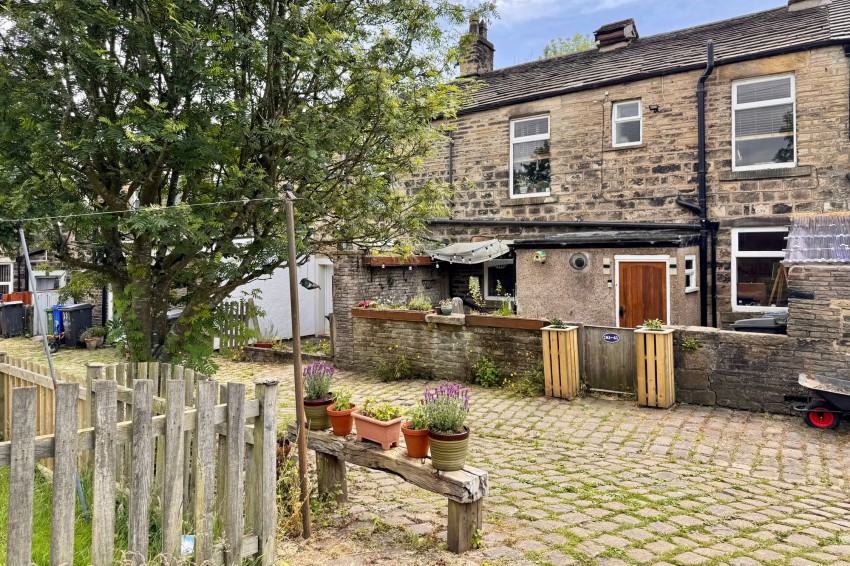 Images for Woolley Lane, Hollingworth, SK14