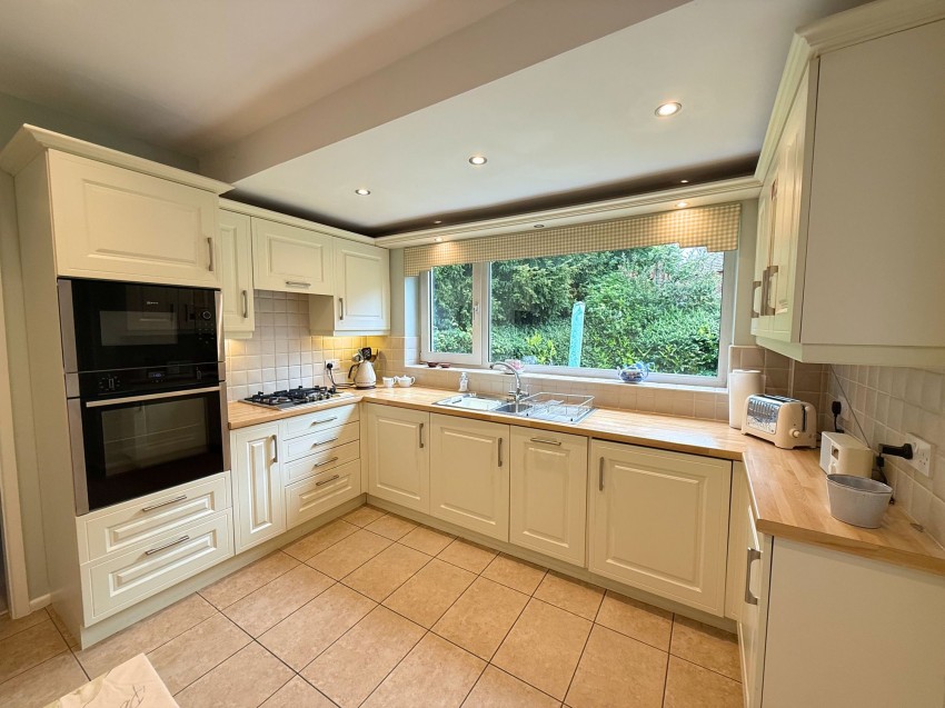 Images for Woodlands Drive, Sale, M33
