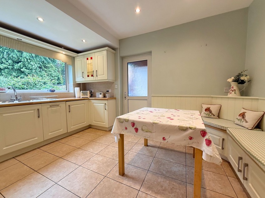 Images for Woodlands Drive, Sale, M33