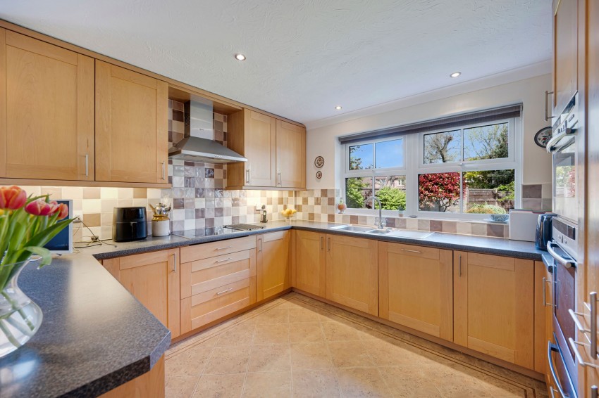 Images for York Crescent, Wilmslow, SK9
