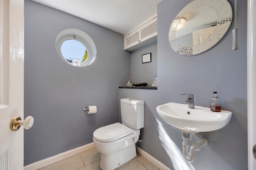 Images for York Crescent, Wilmslow, SK9