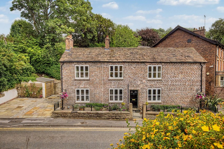 Images for New Road, Prestbury, SK10